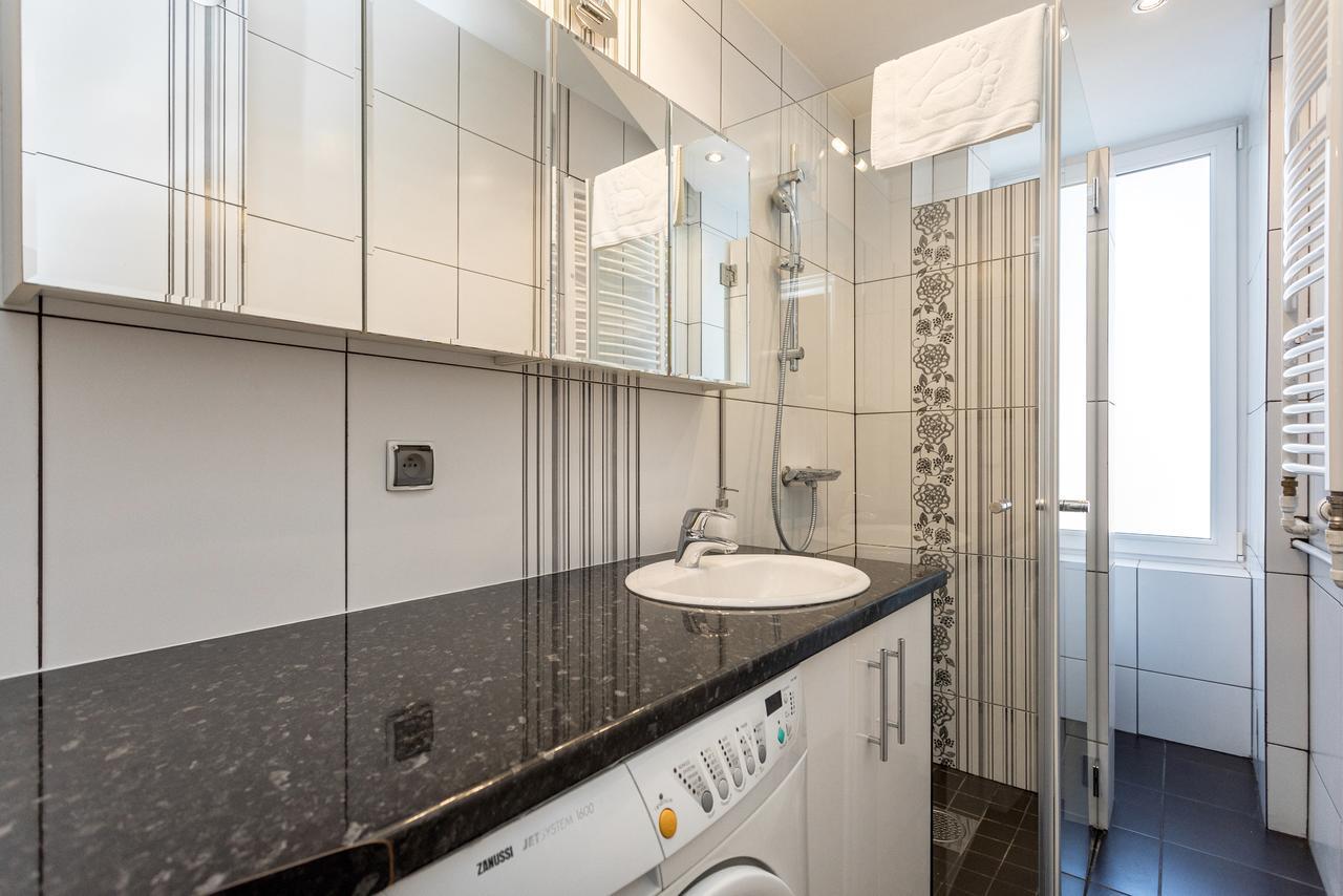 Apartament Chmielna By Your Freedom Varşovia Exterior foto